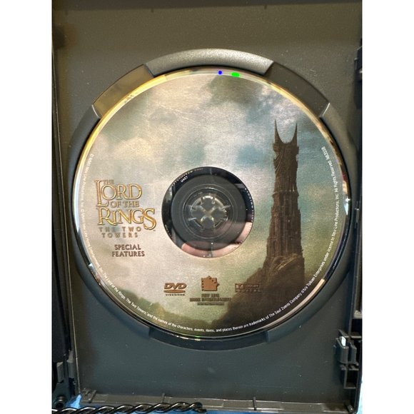 The Lord Of The Rings The Two Towers DVD Widescreen PG13 Eijah Wood Karl Urban - Picture 5 of 6